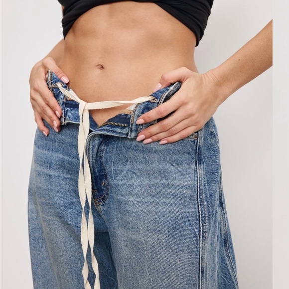 Extreme Barrel Jeans NWT SIZE 14 Good American - Picture 8 of 8